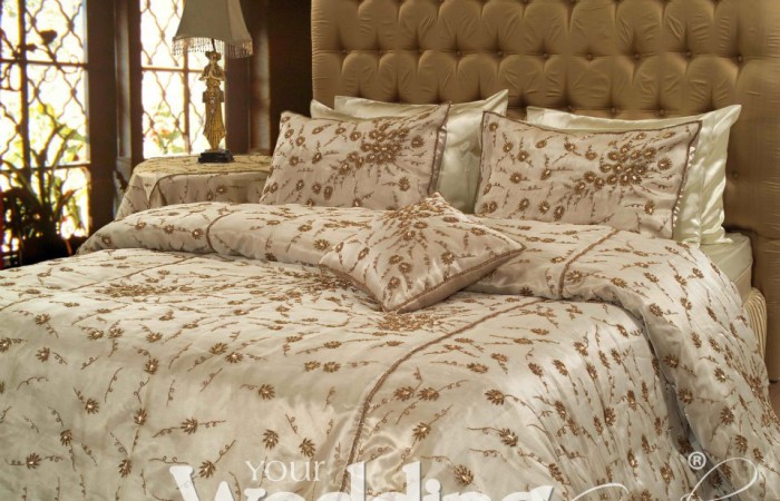 » bedspread colors and cushions for wallsTop and Best Italian Classic ...
